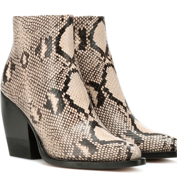 CHLOÉ Rylee embossed leather boots - Picture 1 of 4